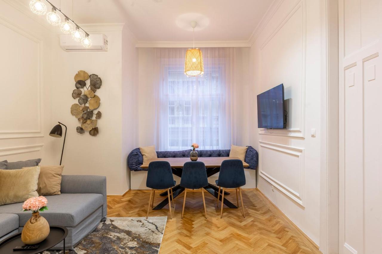 Glamorous Modern Apartment In The Hearth Of Budapest Esterno foto